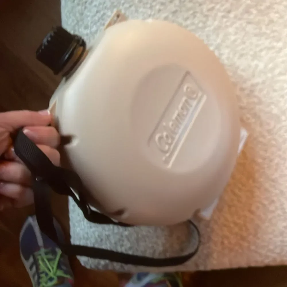 Large Coleman canteen